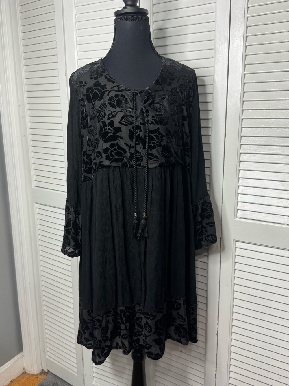 Women Black Burnout Velvet Gypsy Romantic Goth Boho Flowy Artsy Dress Sz XL